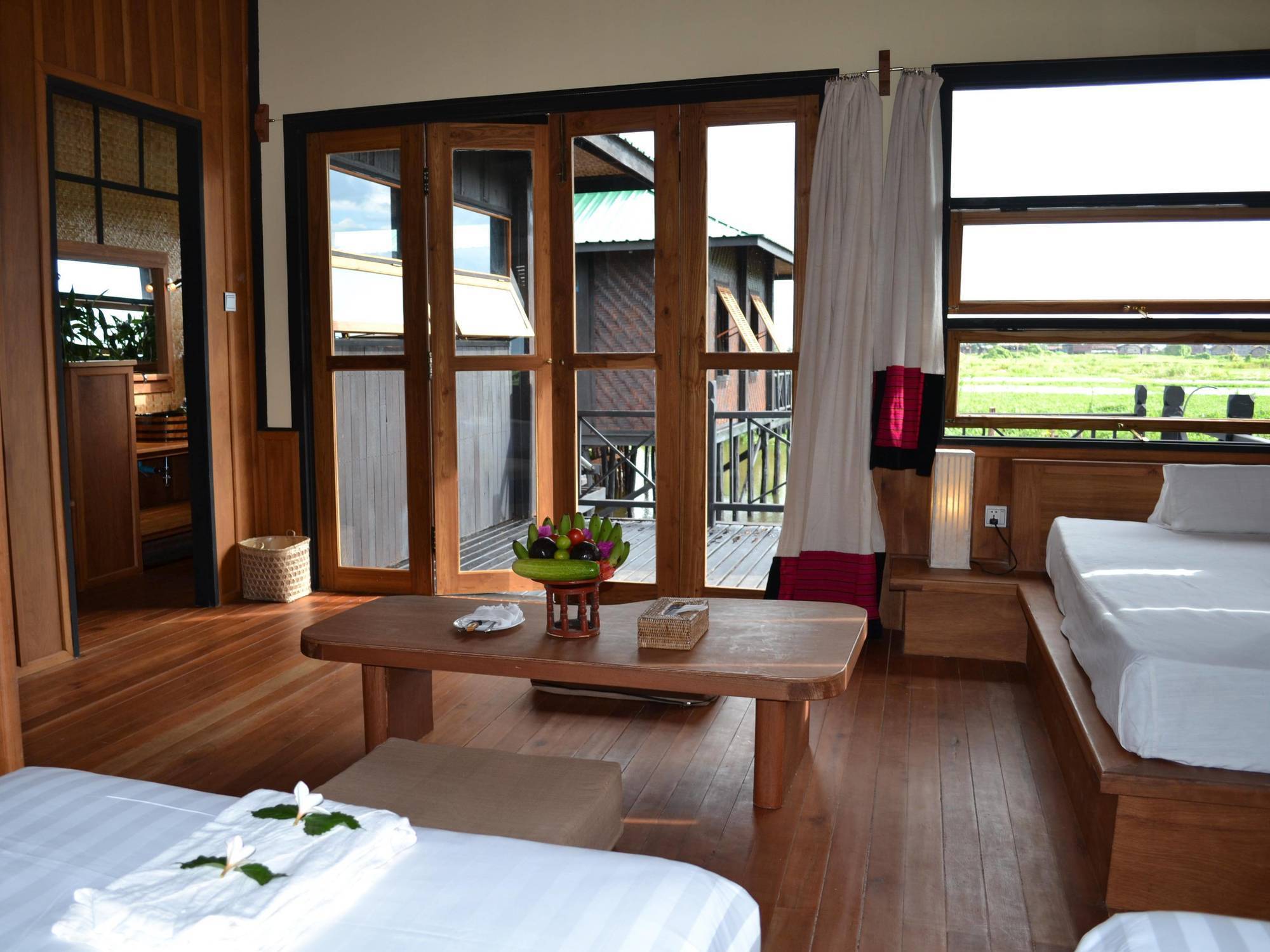 Inle Heritage Stilt Houses Ywama Екстер'єр фото